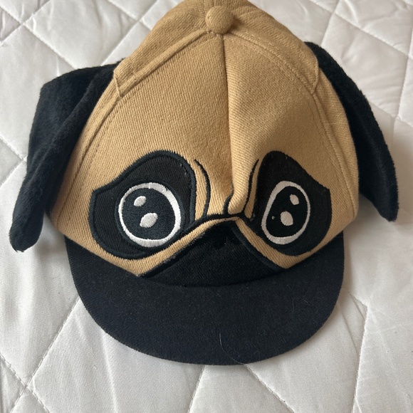 Cute hat - Picture 1 of 4